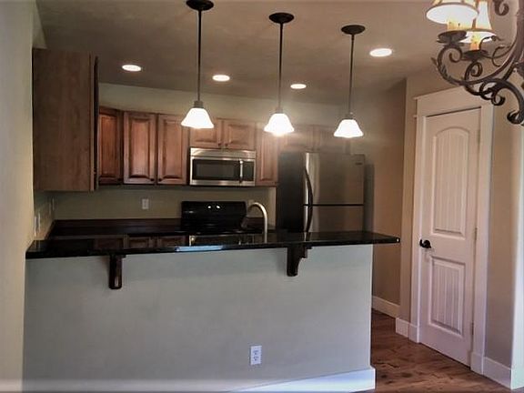 4th image of 2827 N 27th Ave