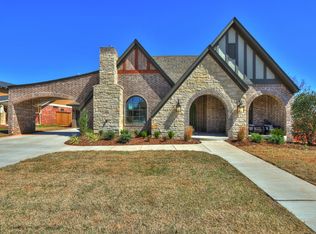 1524 Station St, Edmond, OK 73034