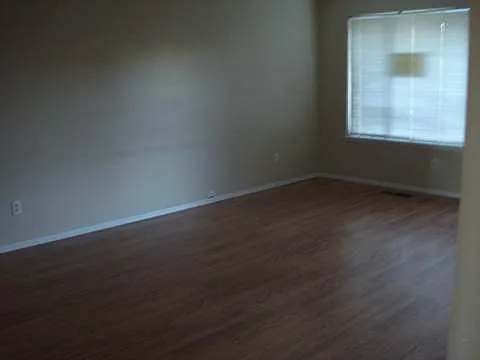 102 N 48th Ave #1 — Photo 5