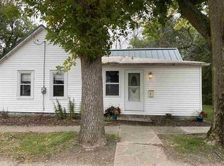 11 S Stroble Ave, Amboy, IL 61310