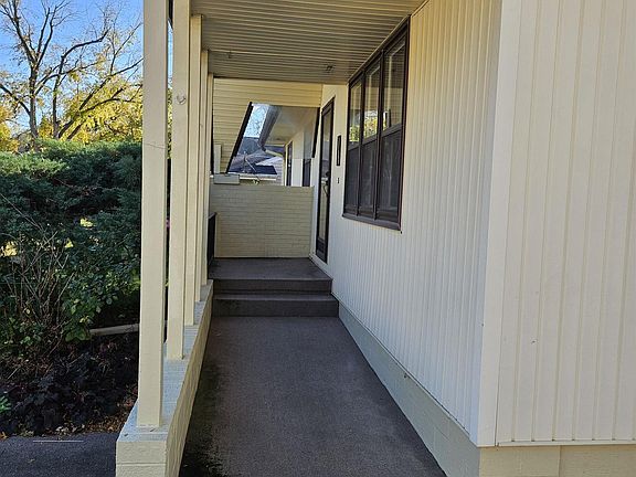 3rd image of 112 Westridge Ave