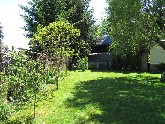 2nd image of 11509 242nd Avenue Ct E