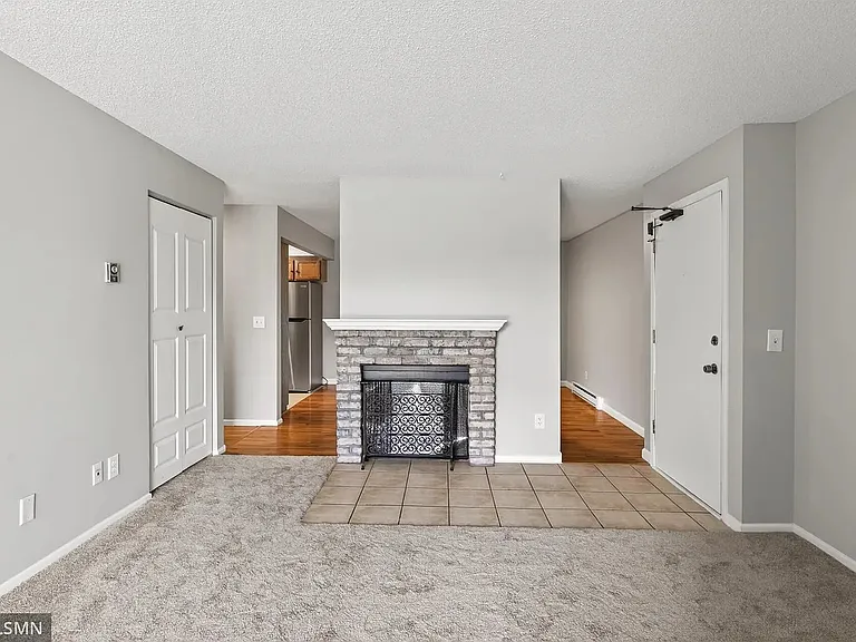 400 Shelard Pkwy #203 — Photo 7