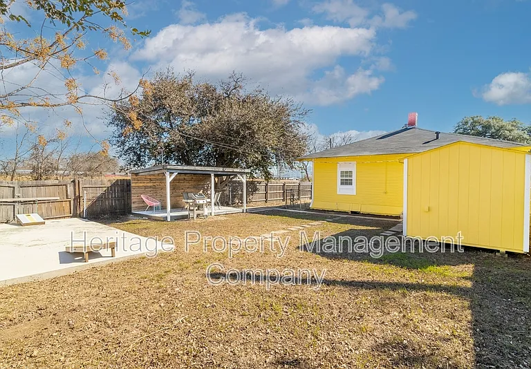 475 E French Pl — Photo 30