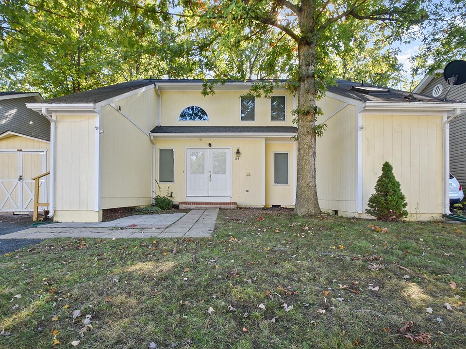 1st image of 114 Deer Hill Ct