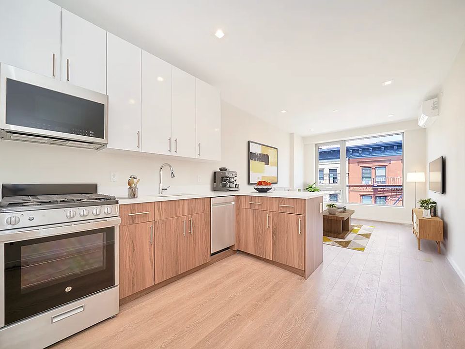 1st image of 168 W 136th St #3B