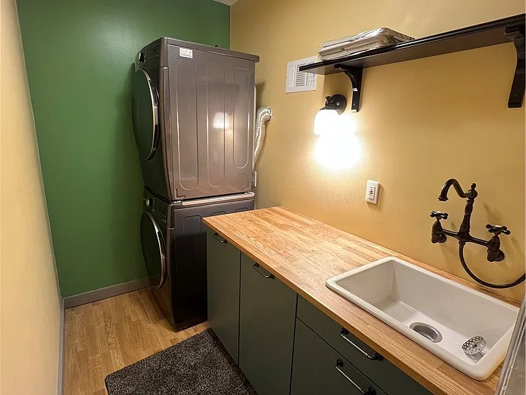 127 Westland Dr — Photo 15