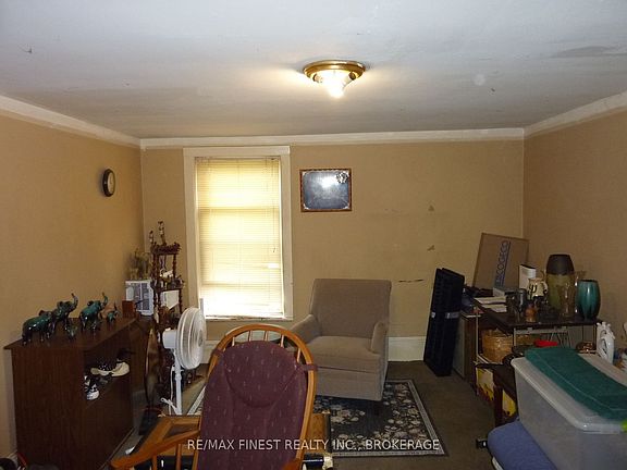 5th image of 283 Montreal St