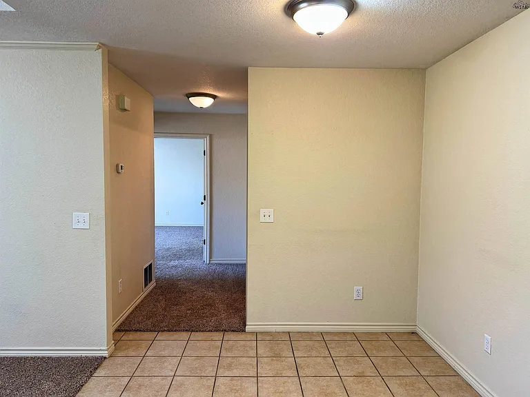 4710 Brookdale Dr — Photo 11