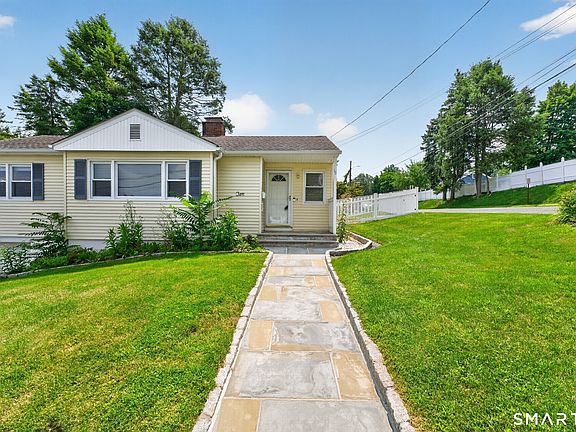 2nd image of 10 Seeley Street