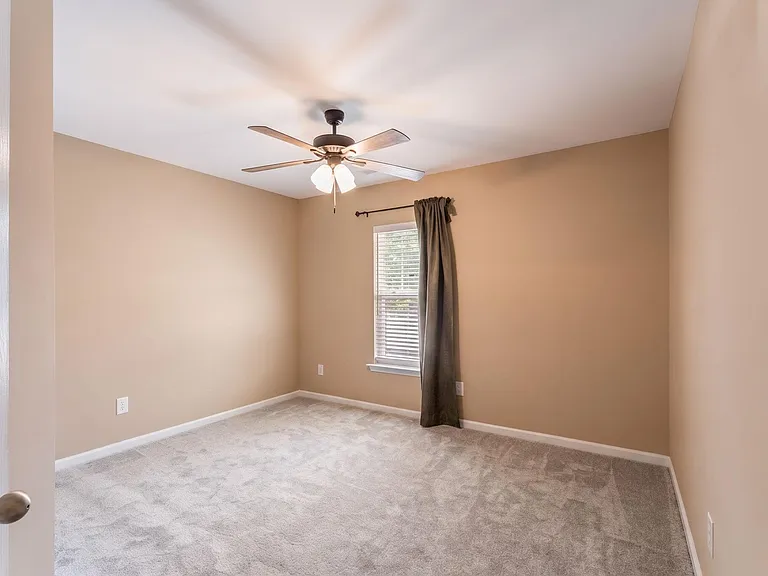 3001 Prospect Pkwy — Photo 14