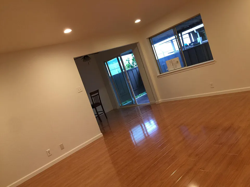 Malabar Ave
