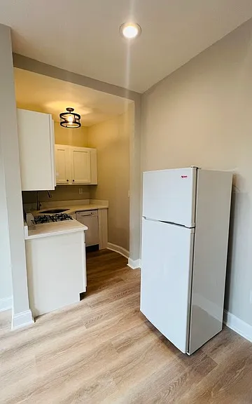 38 Hemenway St #45 — Photo 4