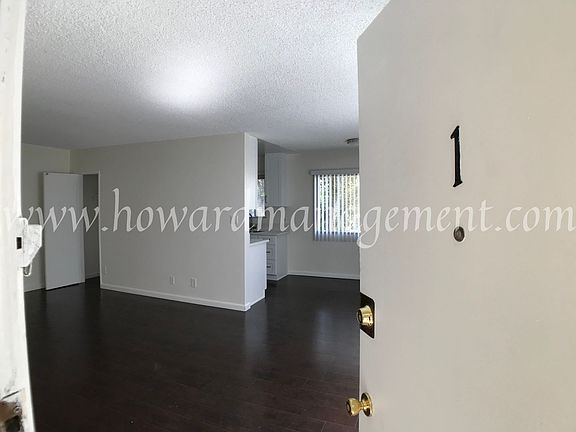 4th image of 1405 Barry Ave APT 1