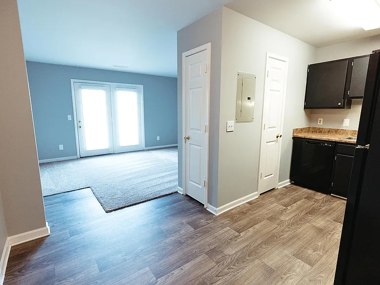 1310 N Rutherford Blvd — Photo 20