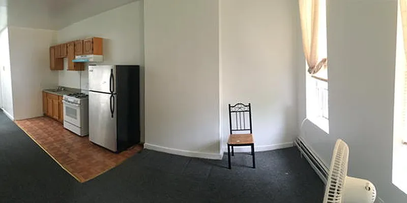 Rented by B.Belinda Realty LLC. | media 2