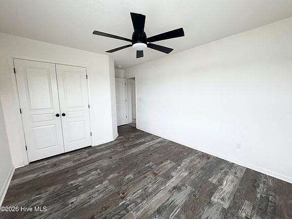 5th image of 3514 Great Island Ln