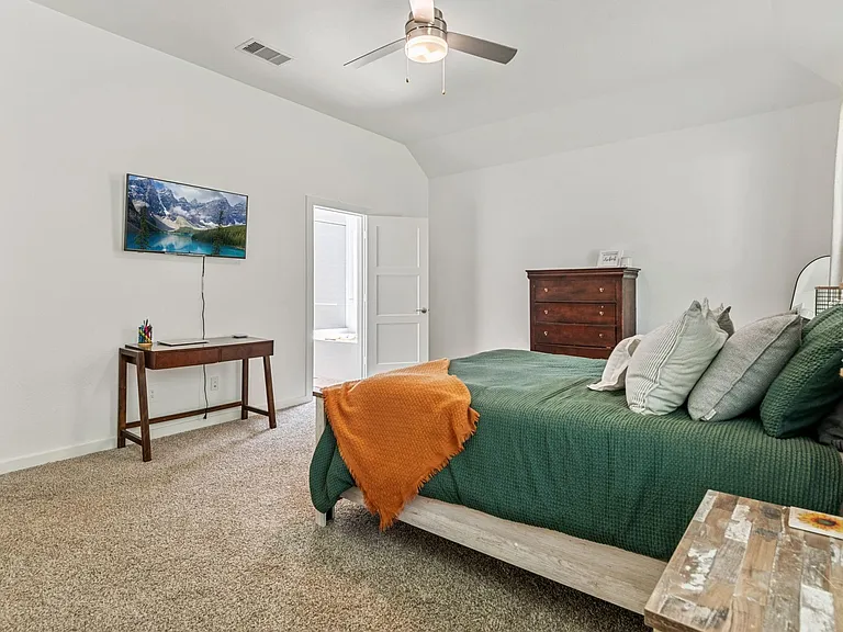 560 Newcomb Hollow Dr — Photo 24
