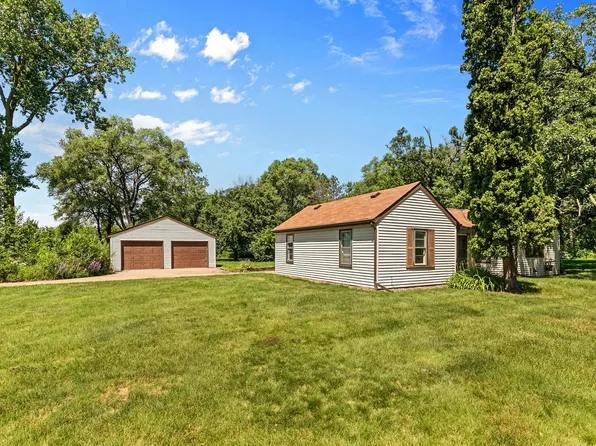 8706 Lincoln St NE, Blaine, MN 55434