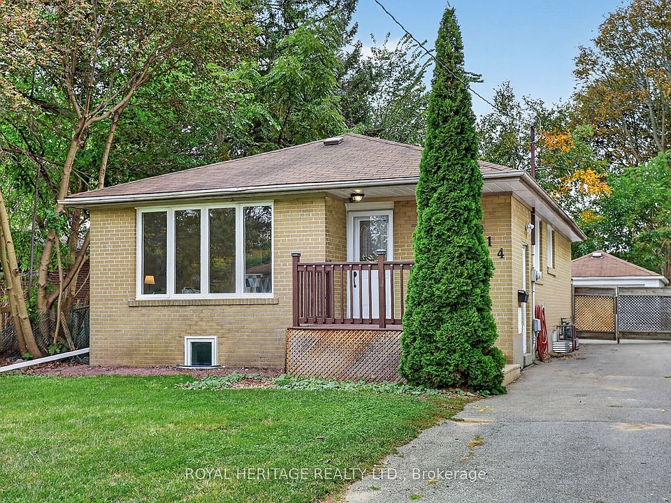 1st image of 914 Donovan Cres