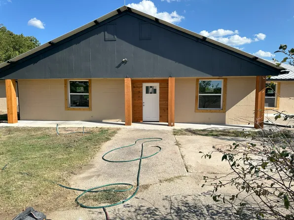 6705 Jackson Dr, Terrell, TX 75161