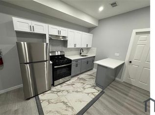 354 S 10th St #2L, Newark, NJ 07103