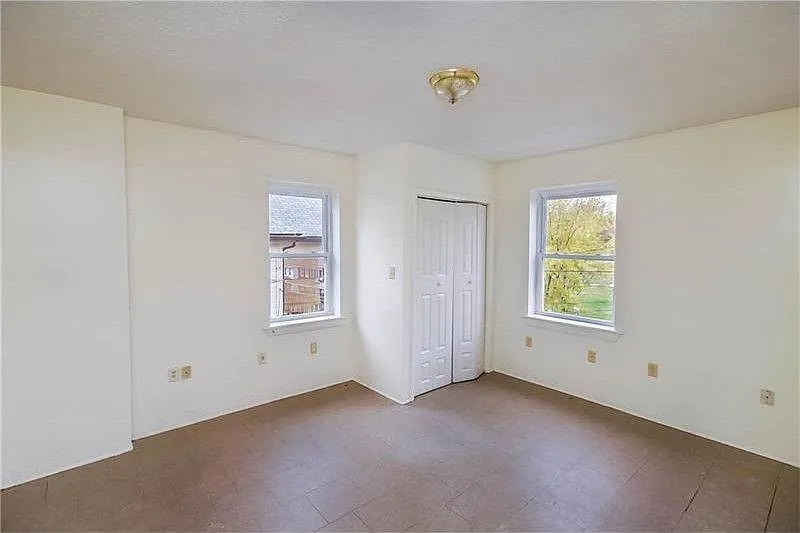 2 bed, 928 sqft, $750 — Photo 1