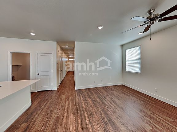 4th image of 21606 S 231st St