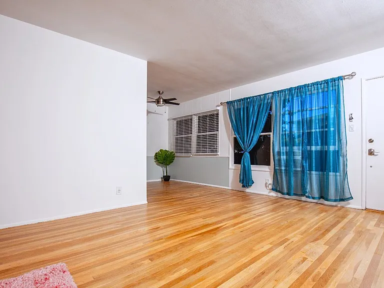4014 Perlita Ave — Photo 5