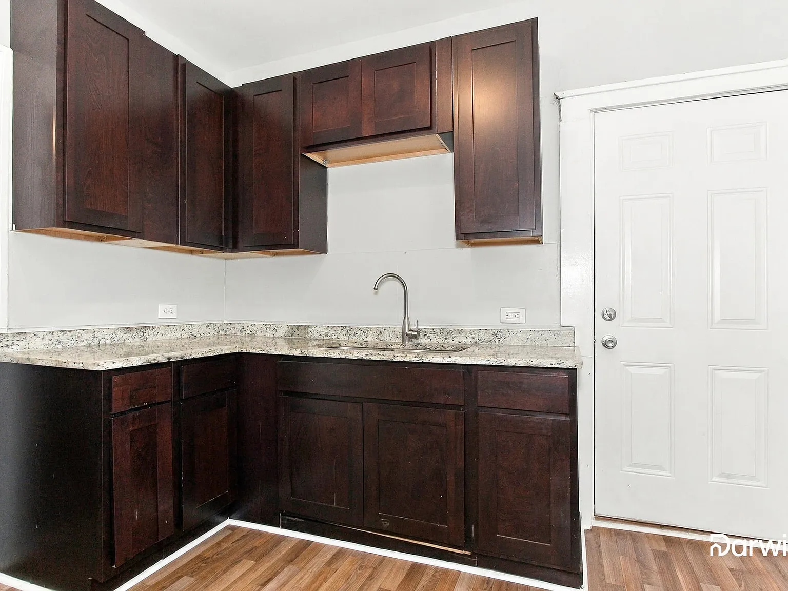 2 bed, 1.0 bath, 1120 sqft, $905 — Photo 4