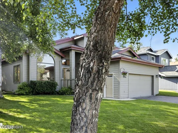 2448 Brook Hill Cir, Anchorage, AK 99516