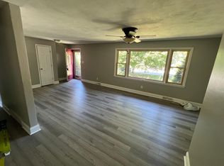 546 Meadow Ln, Beecher, IL 60401