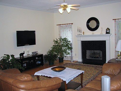 2nd image of 204 Turtle Creek Dr