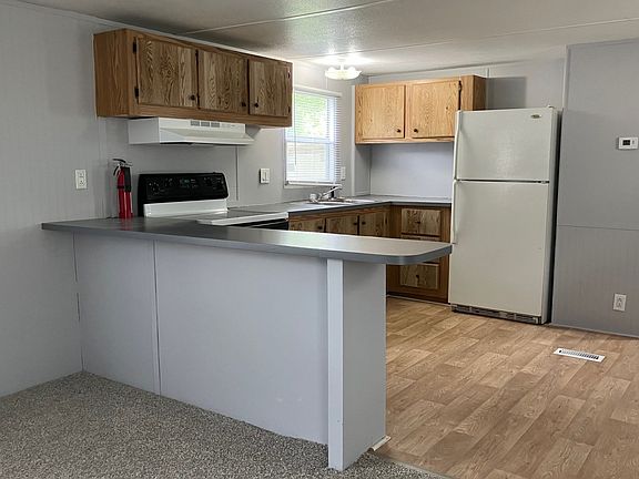 4th image of 2700 N Washington St #122M