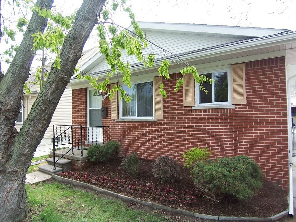 1st image of 1233 Catalpa Dr