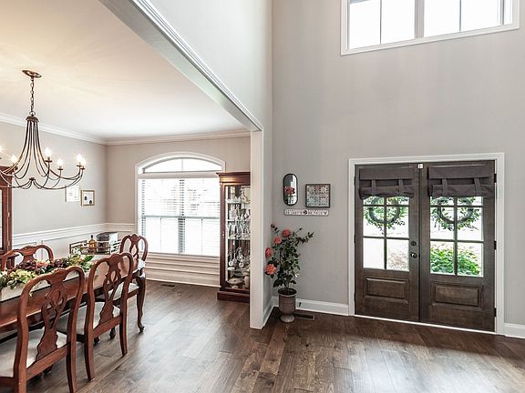 2nd image of 1184 Wicke Rd