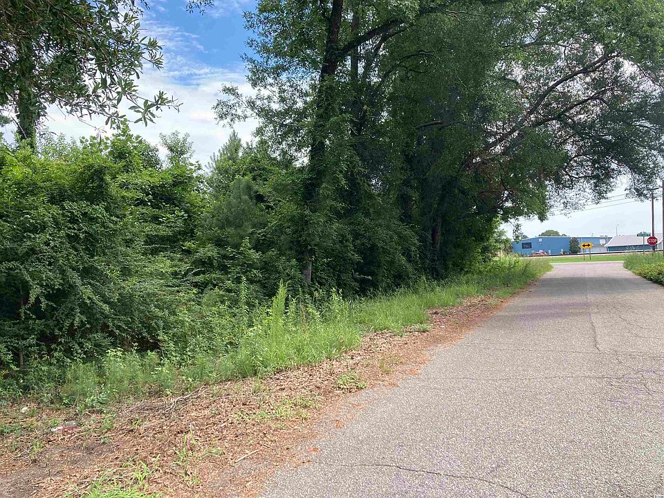 2nd image of TBD Maple Ave.