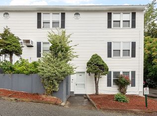 21 Crescent St #D, Lawrence, MA 01841