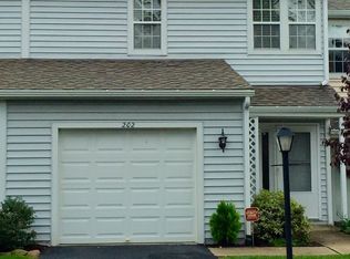 202 Carla Dr, Pittsburgh, PA 15238