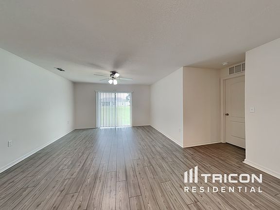 2nd image of 10 Presidential Ln