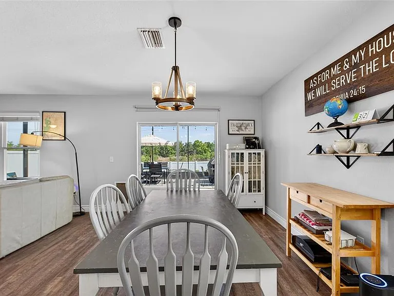 11176 Leland Groves Dr — Photo 18