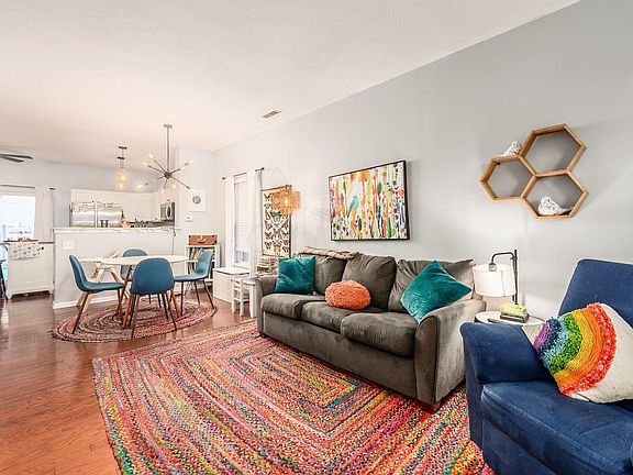 5th image of 1245 Hall Ln #804