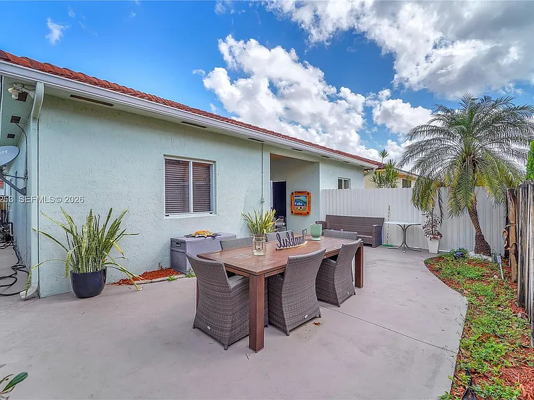 16266 SW 54th Ter — Photo 26