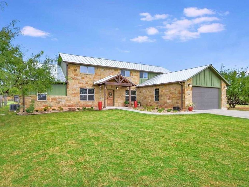 1st image of 211 Sleepy Oaks Dr