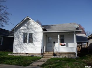 109 E 11th St, Metropolis, IL 62960