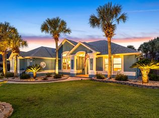 1961 Rue La Fontaine, Navarre, FL 32566