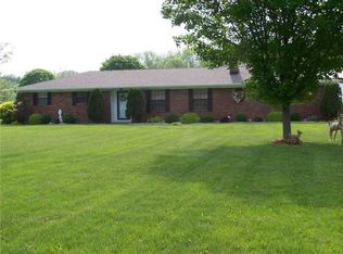 11671 N 900 W, Carthage, IN 46115
