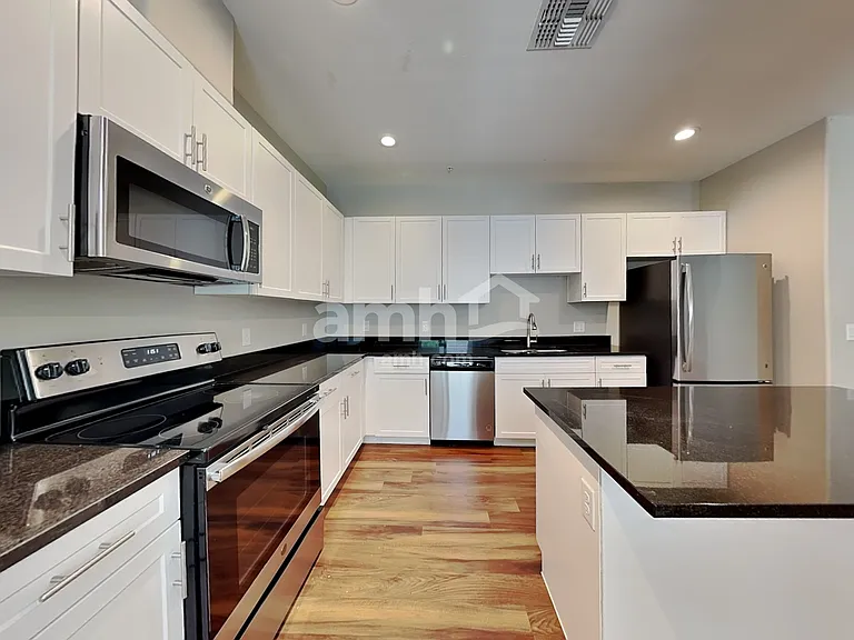20727 W Stone Hill Rd — Photo 3