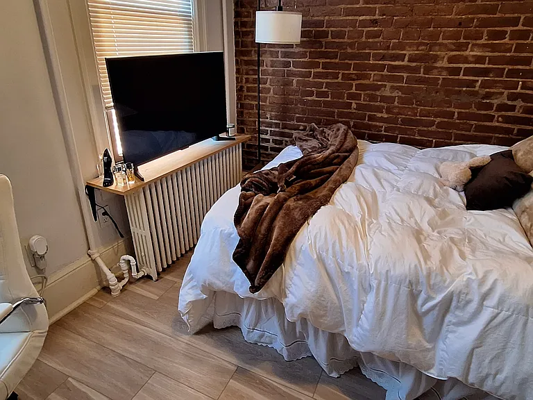 635 G St SE #2 — Photo 34
