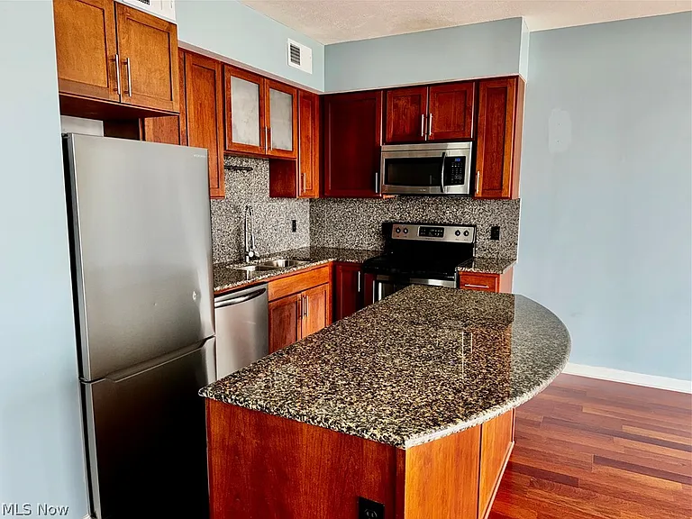 1237 Washington Ave #811 — Photo 35